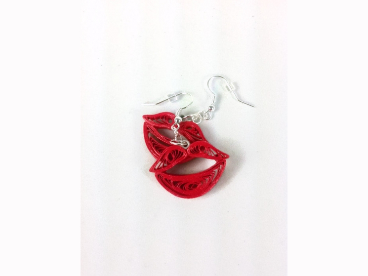 kiss earrings, red lips earrings, red kiss earrings, paper quilled earrings