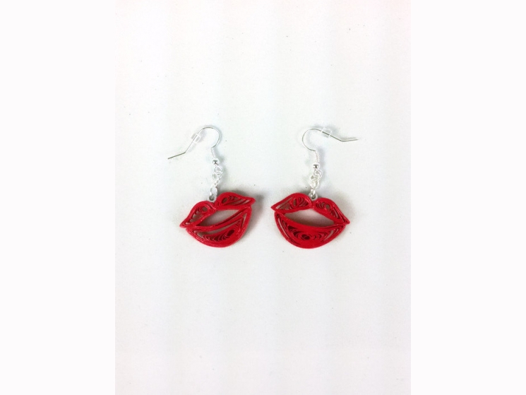 red lips dangle earrings, kiss lips earrings, red kisses dangle earrings