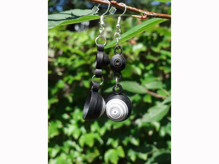 long black earrings, chandelier earrings, white and black earrings, black dangle