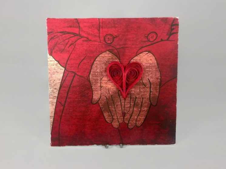 heart in hand, paper quilling art, carry your heart, give you my heart