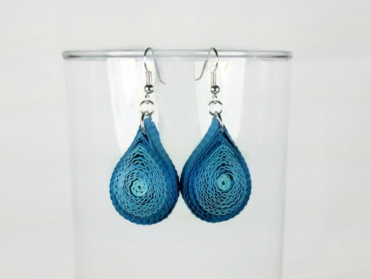 chunky teardrop earrings, blue teardrop earrings, blue earrings, drop earrings