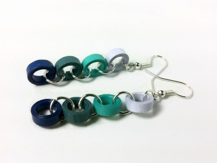 blue circle earrings, blue dangle earrings, paper quilling earrings, blue chain