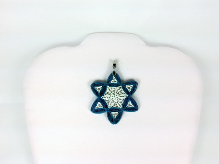 paper quilling pendant, paper jewelry, ornate star of David, blue and white star