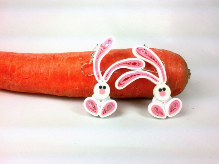 cute bunny earrings, paper quilling earrings, quilling bunnies, quilling rabbits