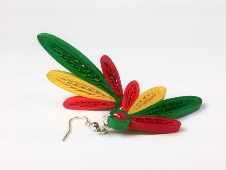 reggae earrings, Chicago jewelry, red green yellow orange feathers, 4 feathers