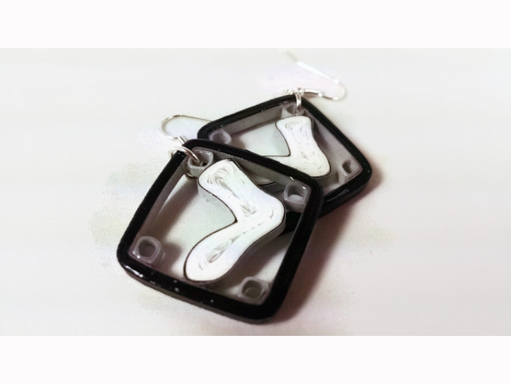 paper jewelry, eco friendly jewelry, paper filigree, Chicago sports jewelry