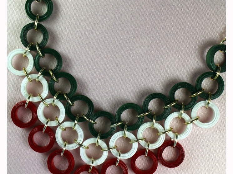 paper jewellery, green and red necklace, modern necklace, collar necklace