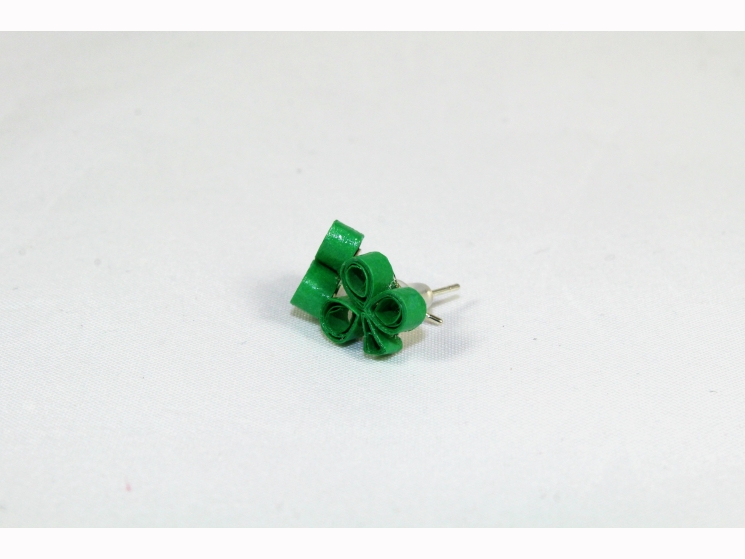 shamrock studs, shamrock stud earrings, st patricks day earrings, quill shamrock