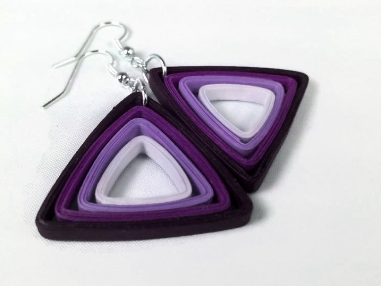 paper quilled earrings, paper triangle, triangle earrings, yellow triangle