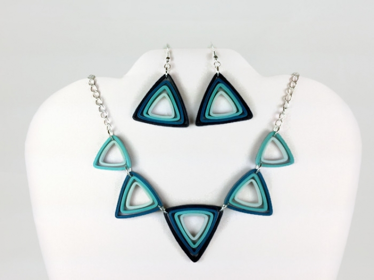 necklace and earrings, earrings and necklace, ombre triangles, ombre jewelry