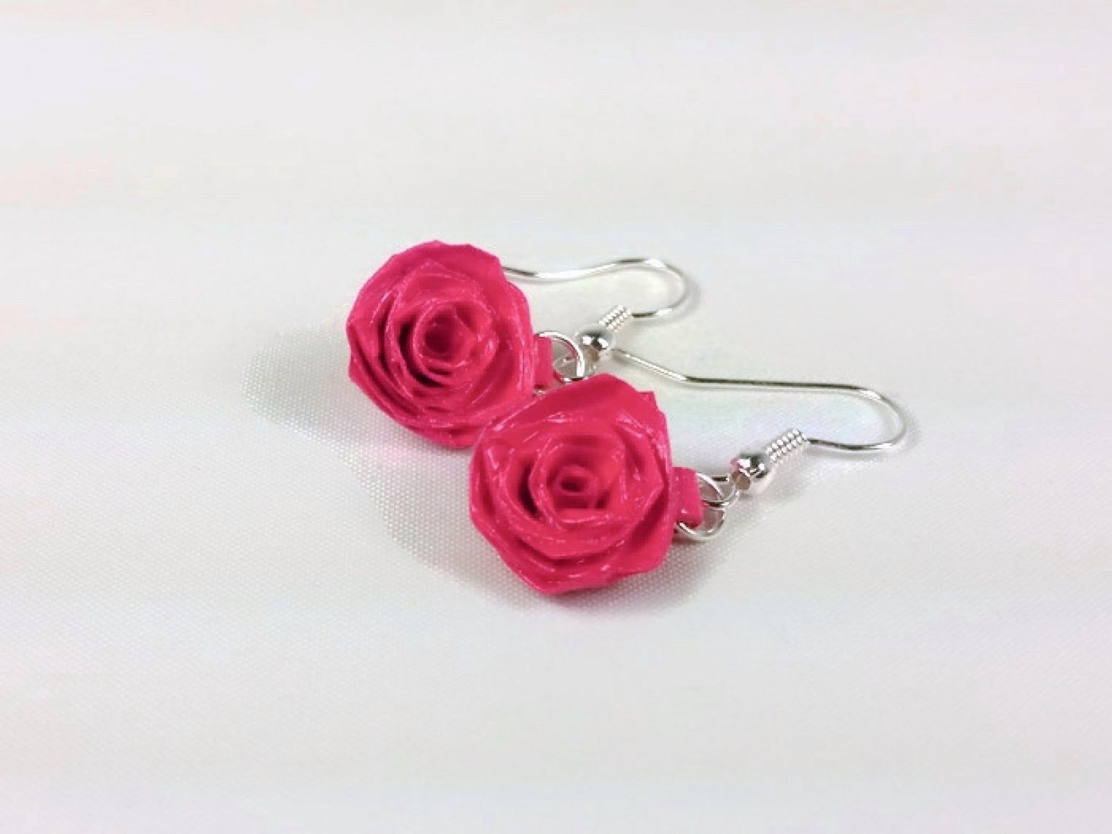 Craft Lab: Paper quilled rose ear studs