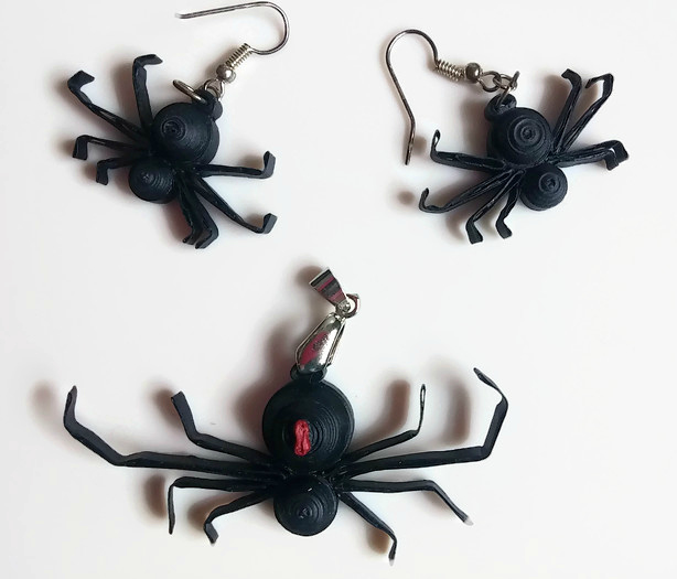 Paper Quilled Spiders Halloween Jewelry Set